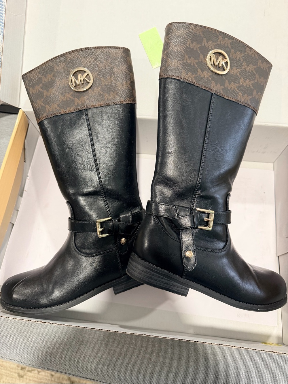 Girls Michael Kors boots barely used
